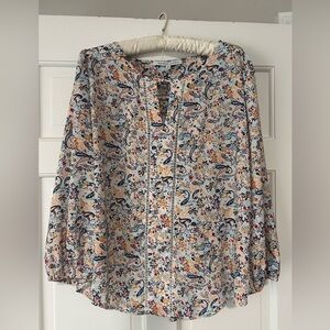 Women’s patterned blouse size medium